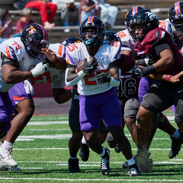 Edward Waters’ Big Lead Survives Morehouse Charge