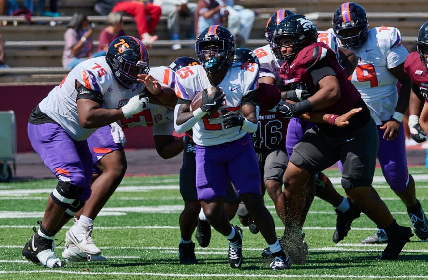 Edward Waters’ Big Lead Survives Morehouse Charge