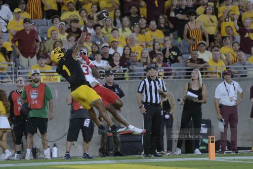 25ASUvHouston-8351 C360