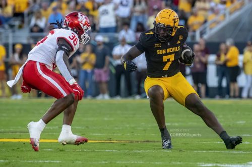 25ASUvHouston-8993 C360