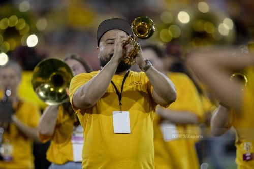 25ASUvHouston-9554 C360