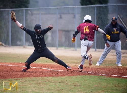 SIAC Baseball: Tuskegee Sweeps Clark Atlanta.