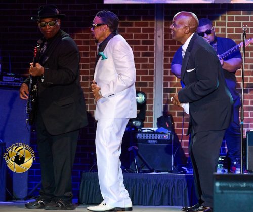 Music Icons Celebrate 40 Years of Hit Songs