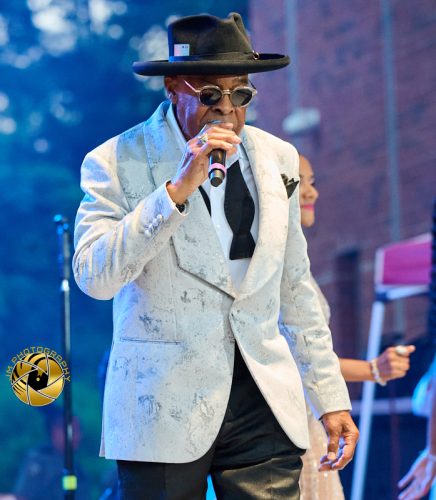 Music Icons Celebrate 40 Years of Hit Songs