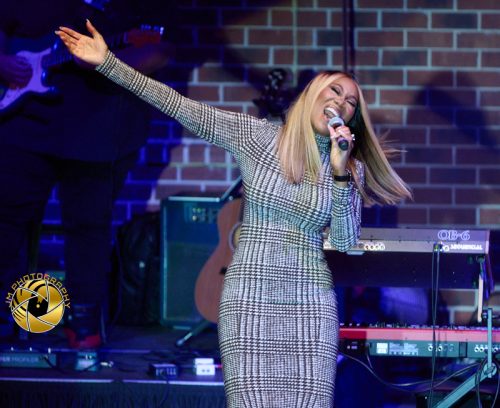 Music Icons Celebrate 40 Years of Hit Songs