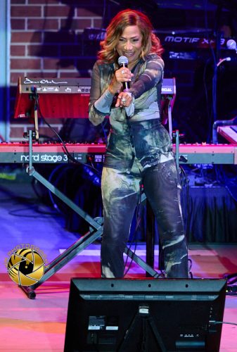 Music Icons Celebrate 40 Years of Hit Songs