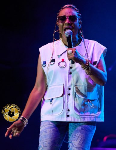 Music Icons Celebrate 40 Years of Hit Songs