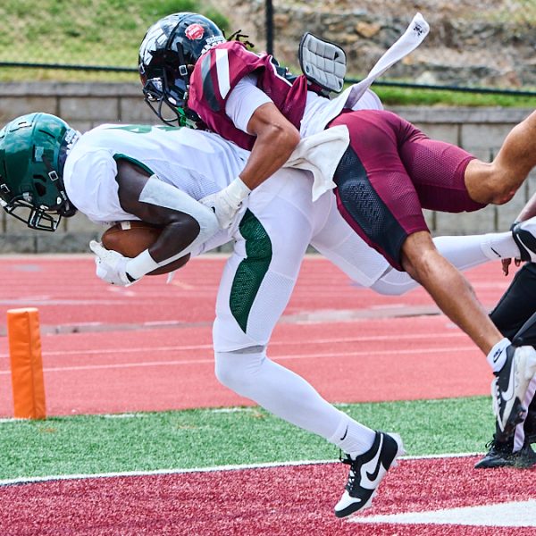 Big Plays Pace Thorobreds