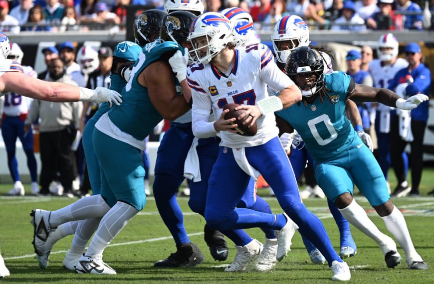 Allen Leads Bills Comeback Over Jacksonville
