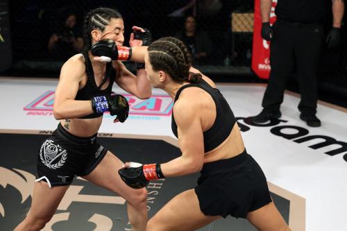 04 Liana Pirosin vs Shino Vanhoose 01