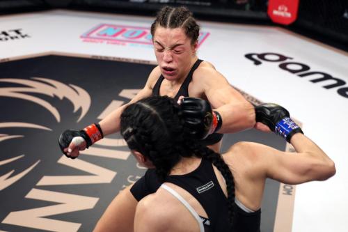 04 Liana Pirosin vs Shino Vanhoose 03